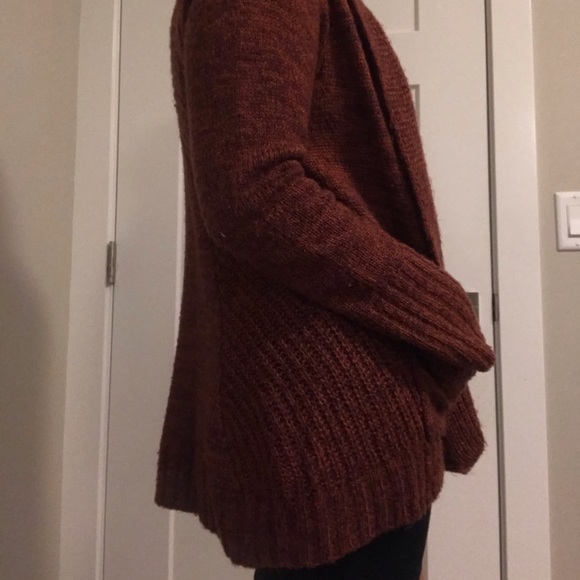 3/$20 Burgundy knit cardigan - Picture 2 of 4